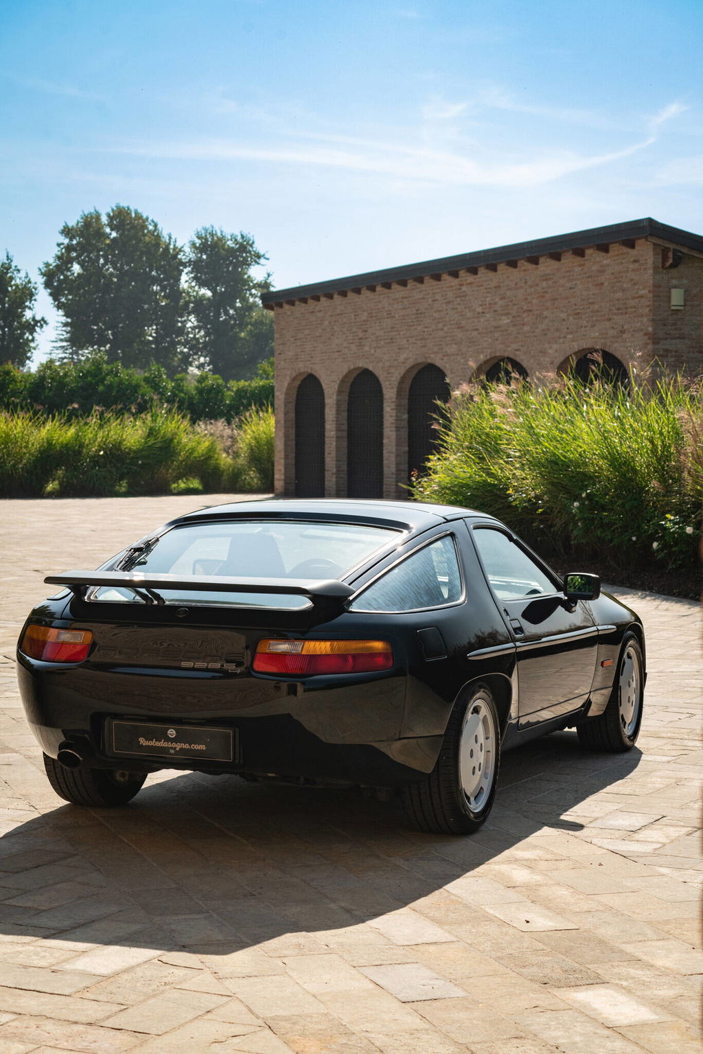 Porsche 928 S4