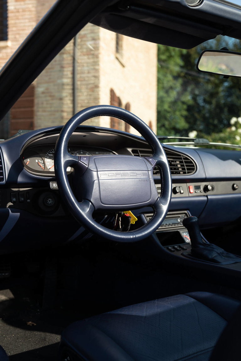 Porsche 968