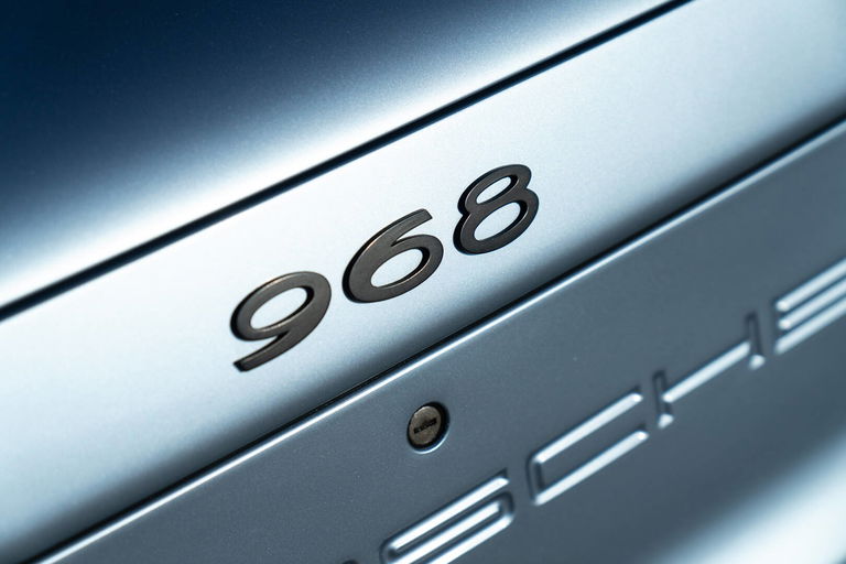 Porsche 968