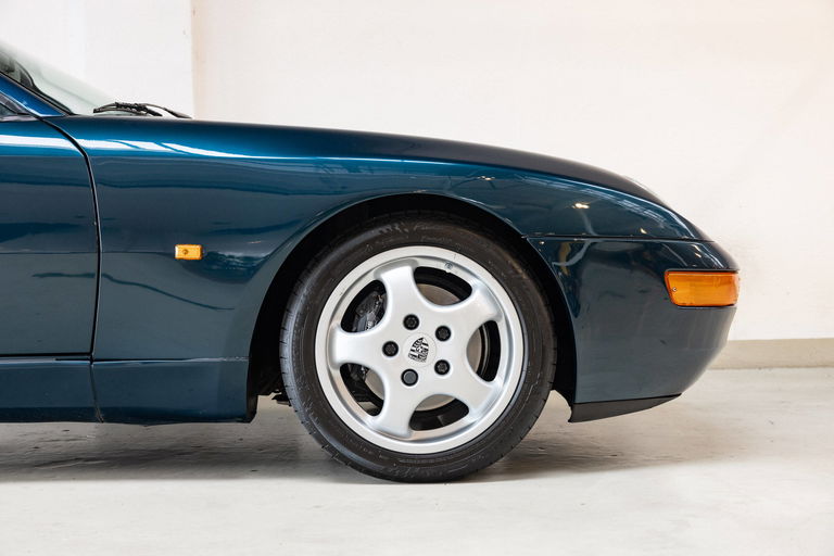 Porsche 968