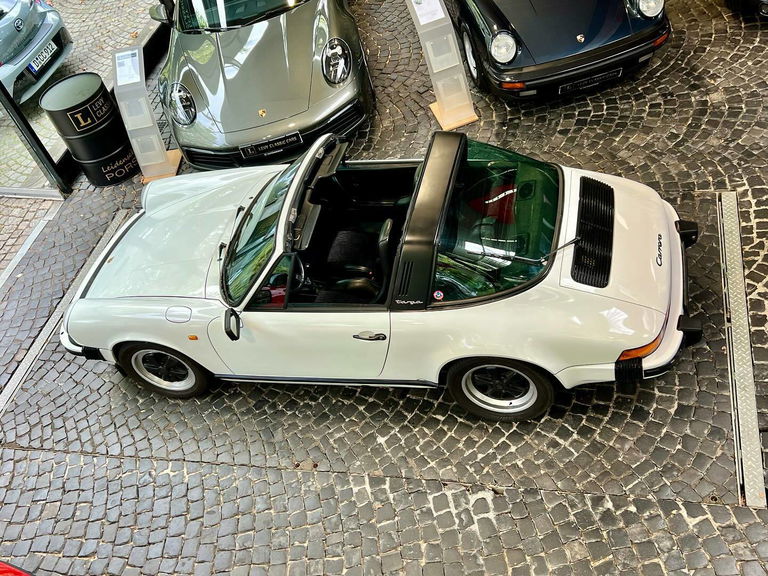 Porsche 911 Carrera 3.2