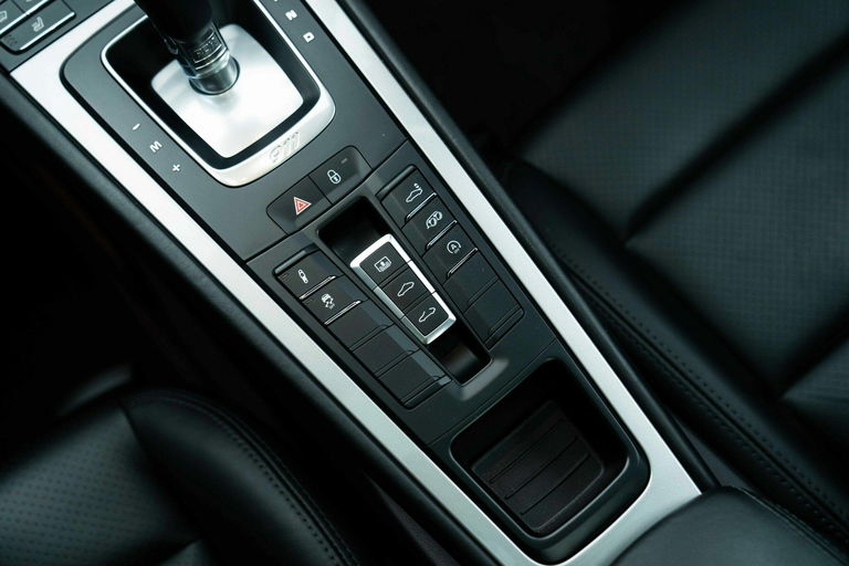 Porsche 991.2 Carrera GTS