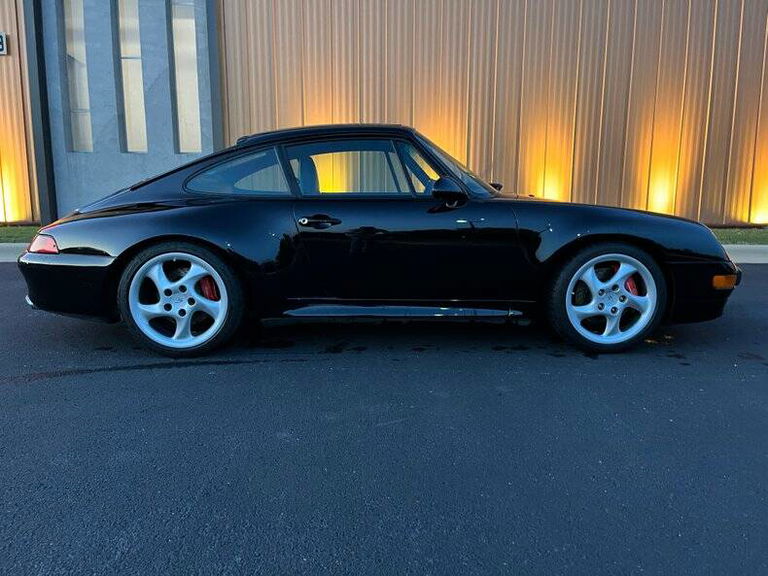 Porsche 993 Carrera 4S