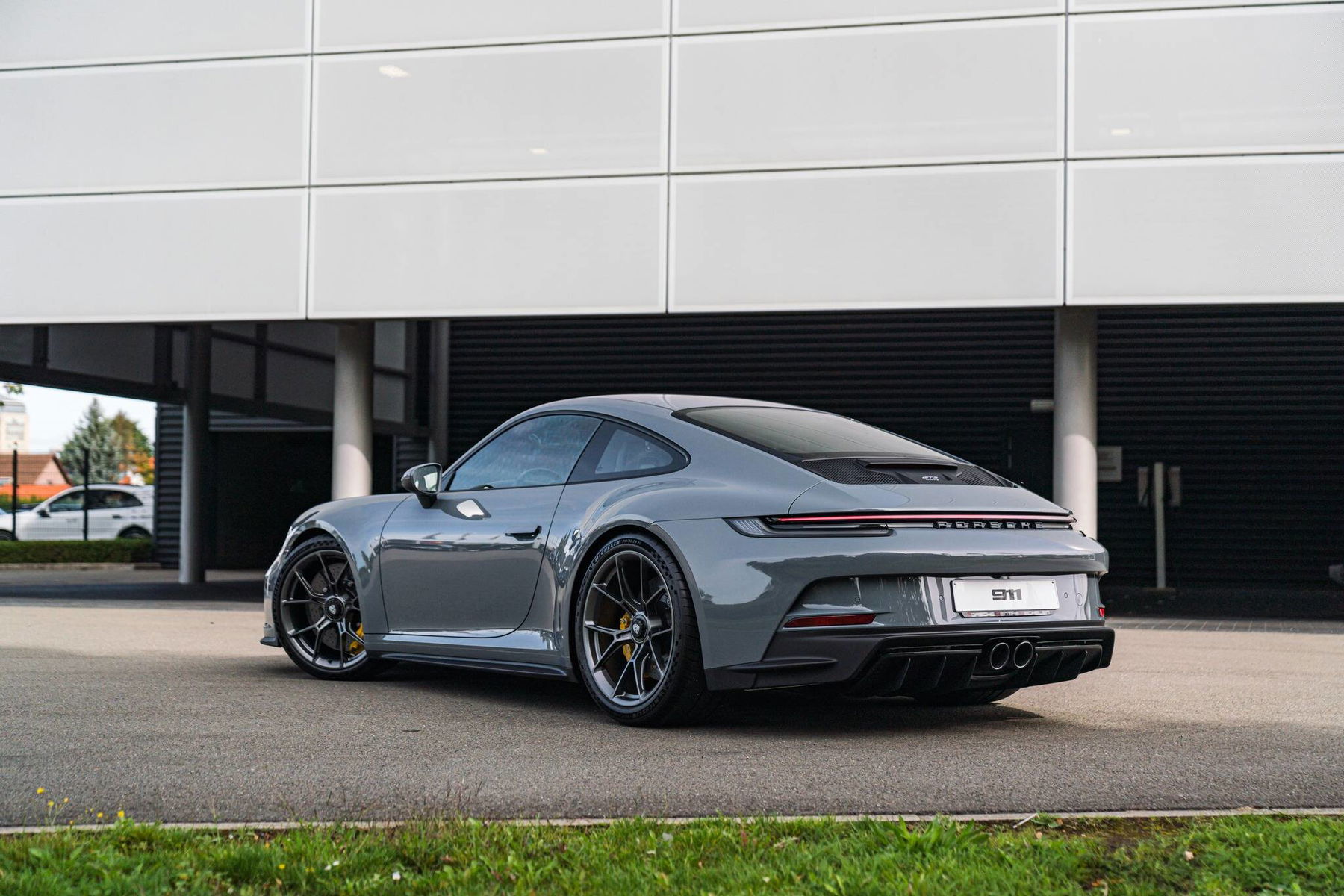Porsche 992 GT3 Touring