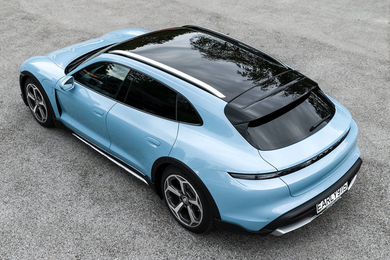 Porsche Taycan 4 Cross Turismo