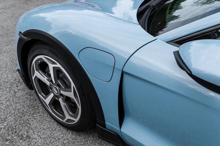 Porsche Taycan 4 Cross Turismo