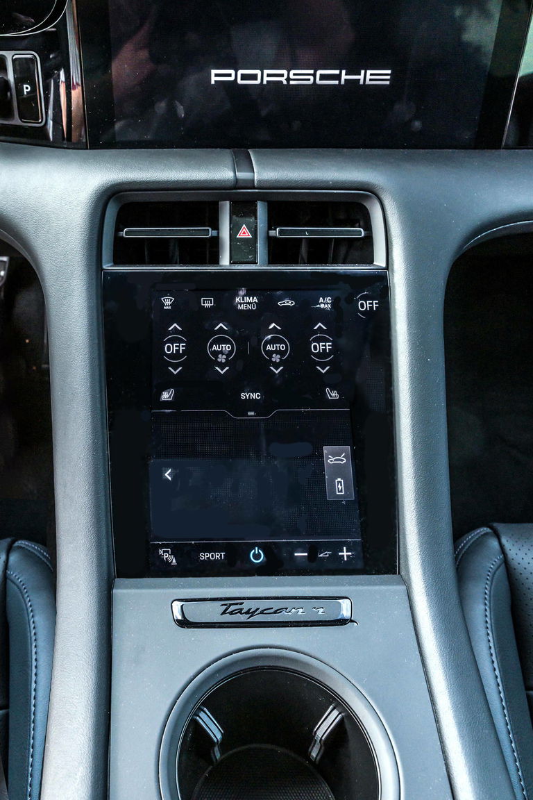 Porsche Taycan 4 Cross Turismo