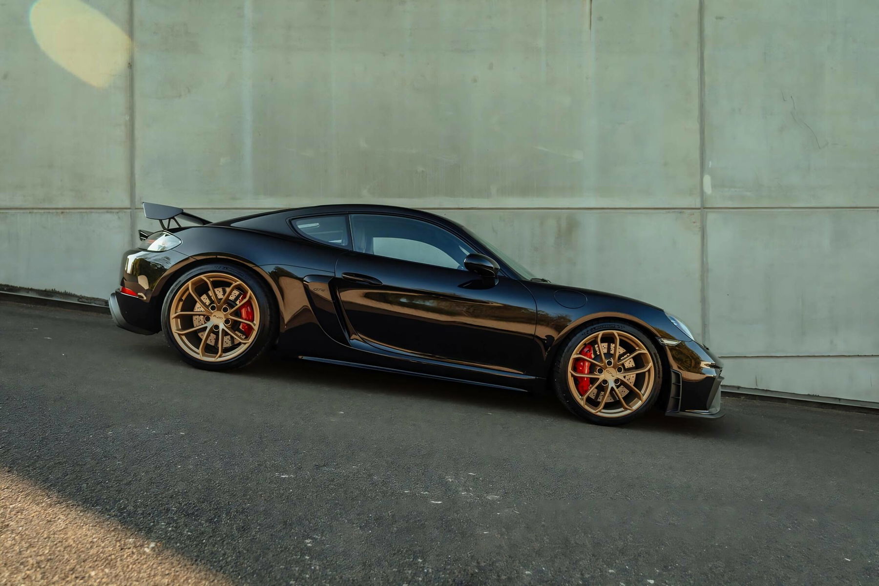 Porsche 718 Cayman GT4
