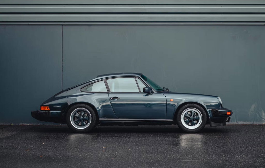 Porsche 911 Carrera 3.2 “25 Jahre 911”