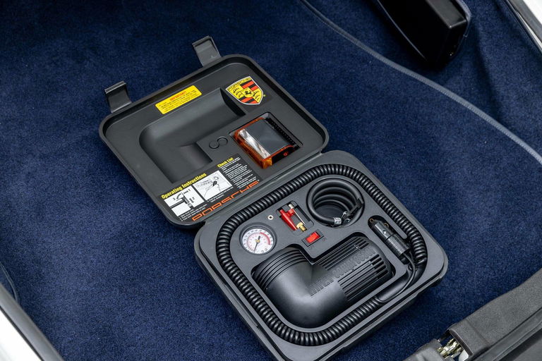 Porsche 911 Carrera 2,7