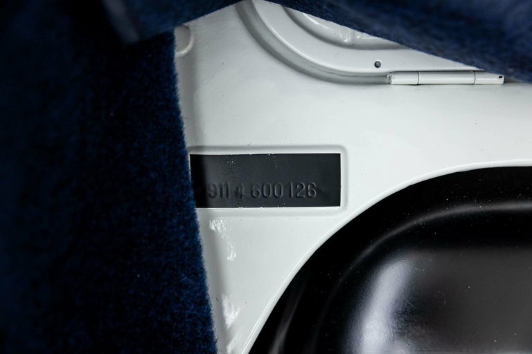 Porsche 911 Carrera 2,7