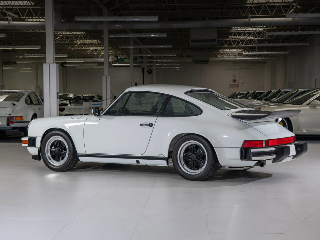 Porsche 911 Carrera 3.2 Clubsport