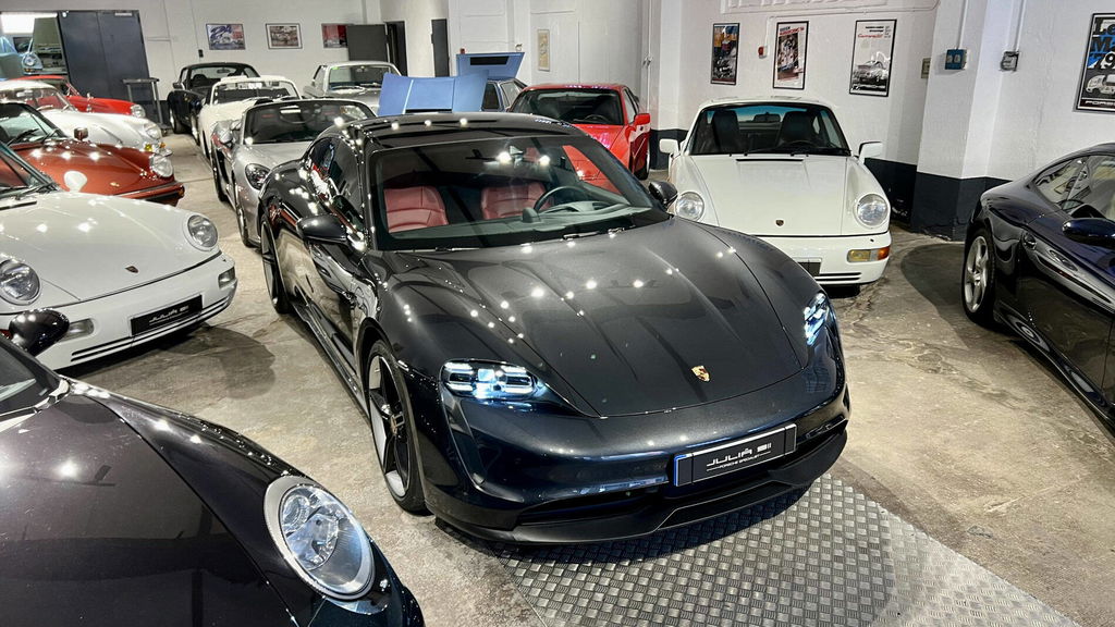 Porsche Taycan 4S