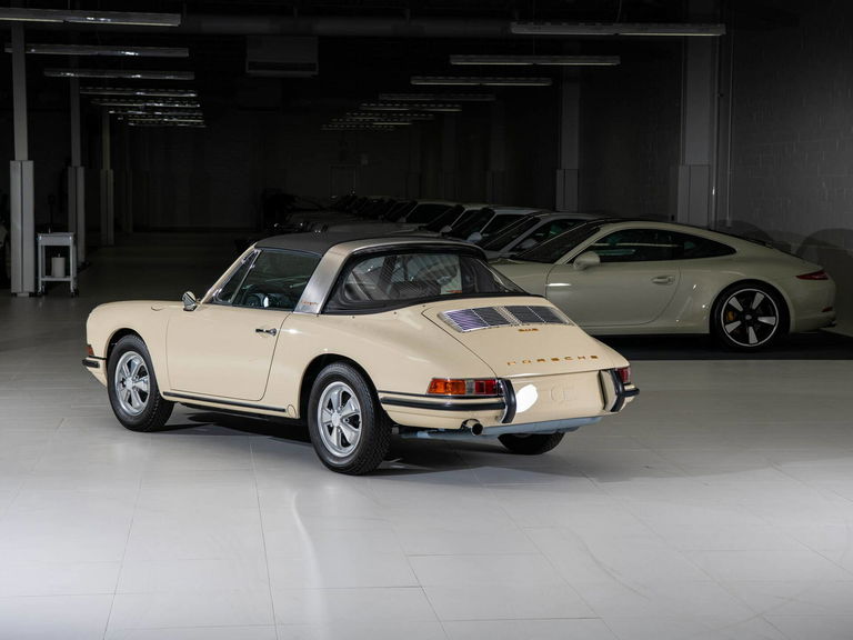 Porsche 911 S (F-Modell)