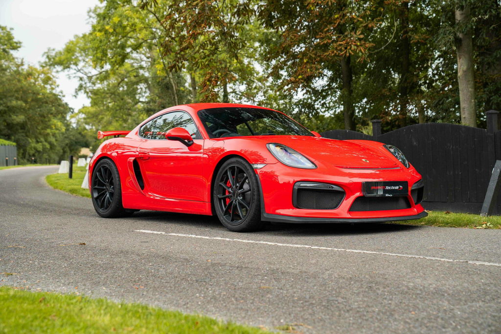 Porsche 981 Cayman GT4