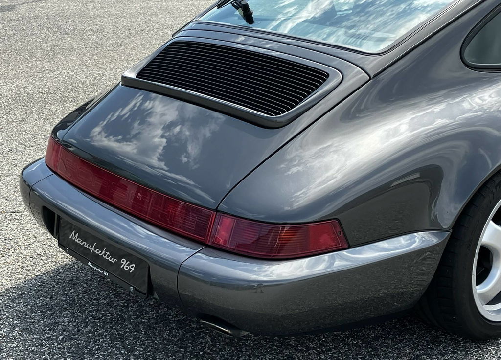 Porsche 964 Carrera 4