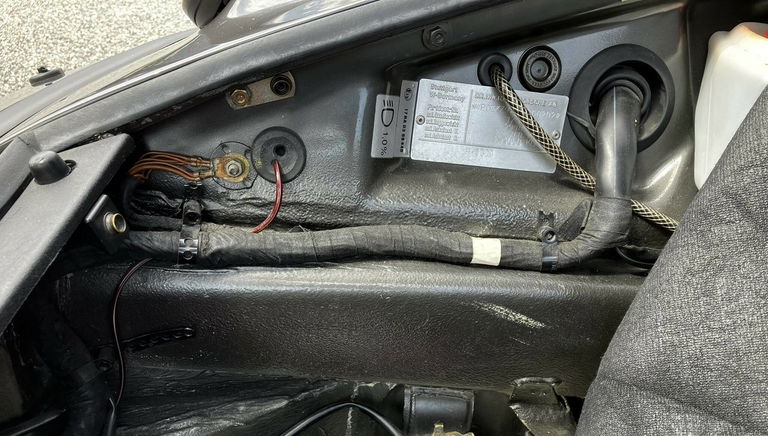 Porsche 964 Carrera 4