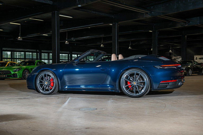 Porsche 992 Carrera 4S