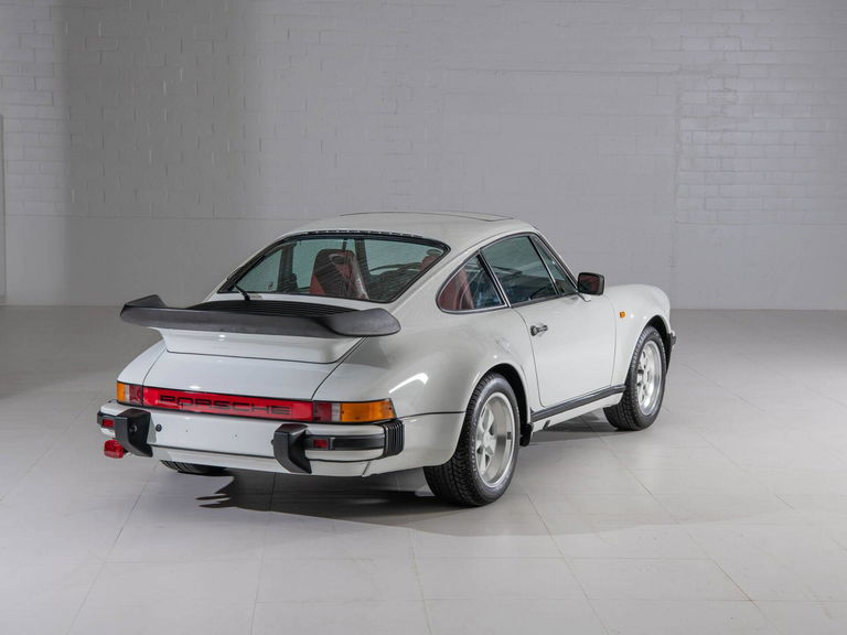 Porsche 911 Carrera 3.2 WTL