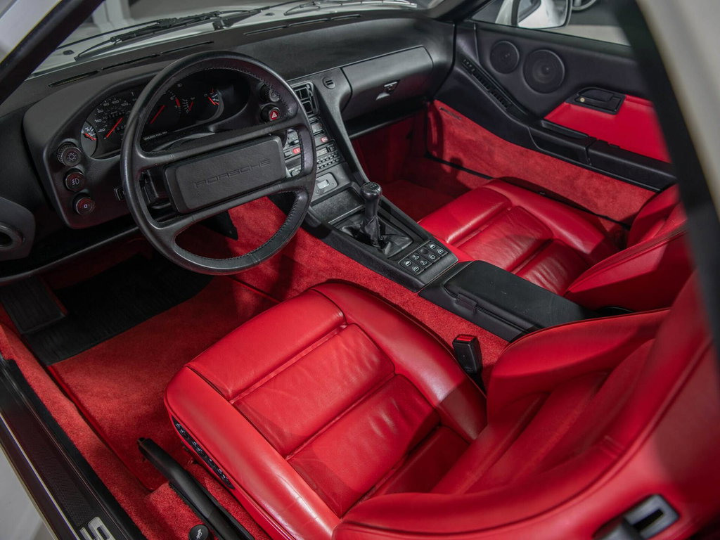 Porsche 928 S4