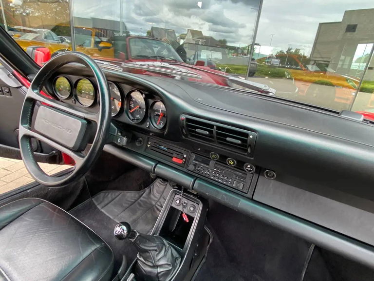 Porsche 911 Carrera 3.2