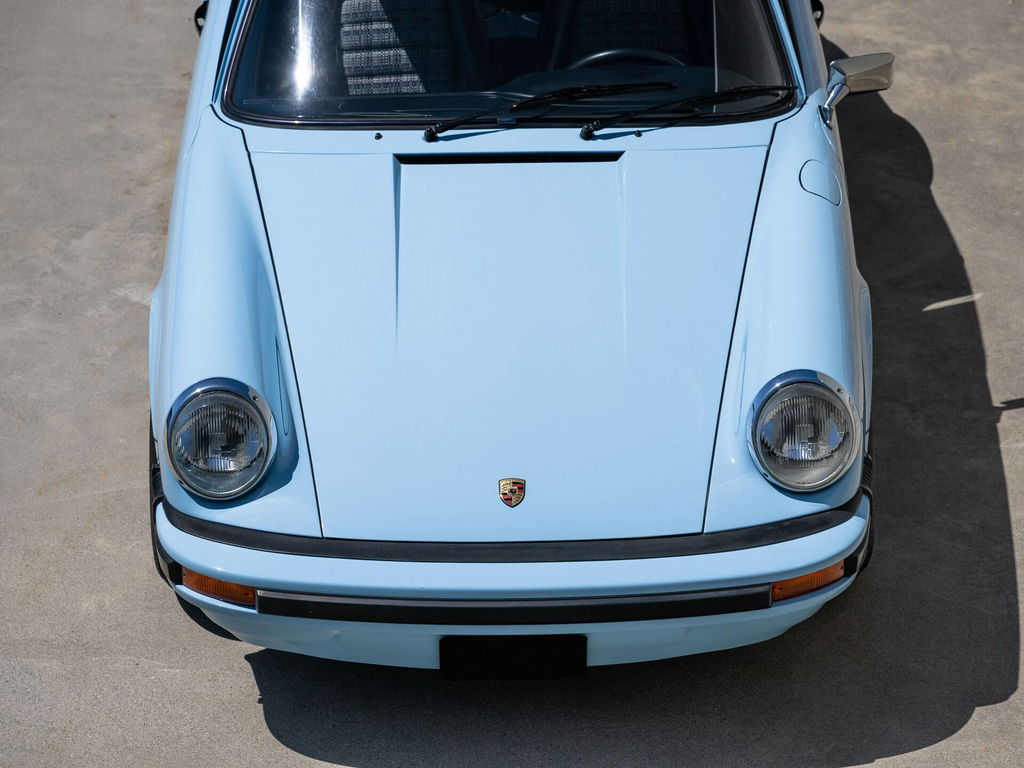 Porsche 911 Carrera (US)