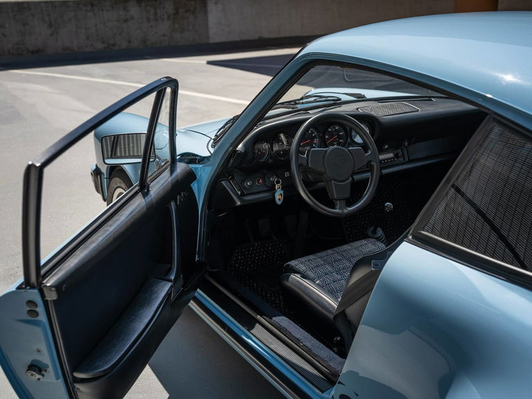 Porsche 911 Carrera (US)