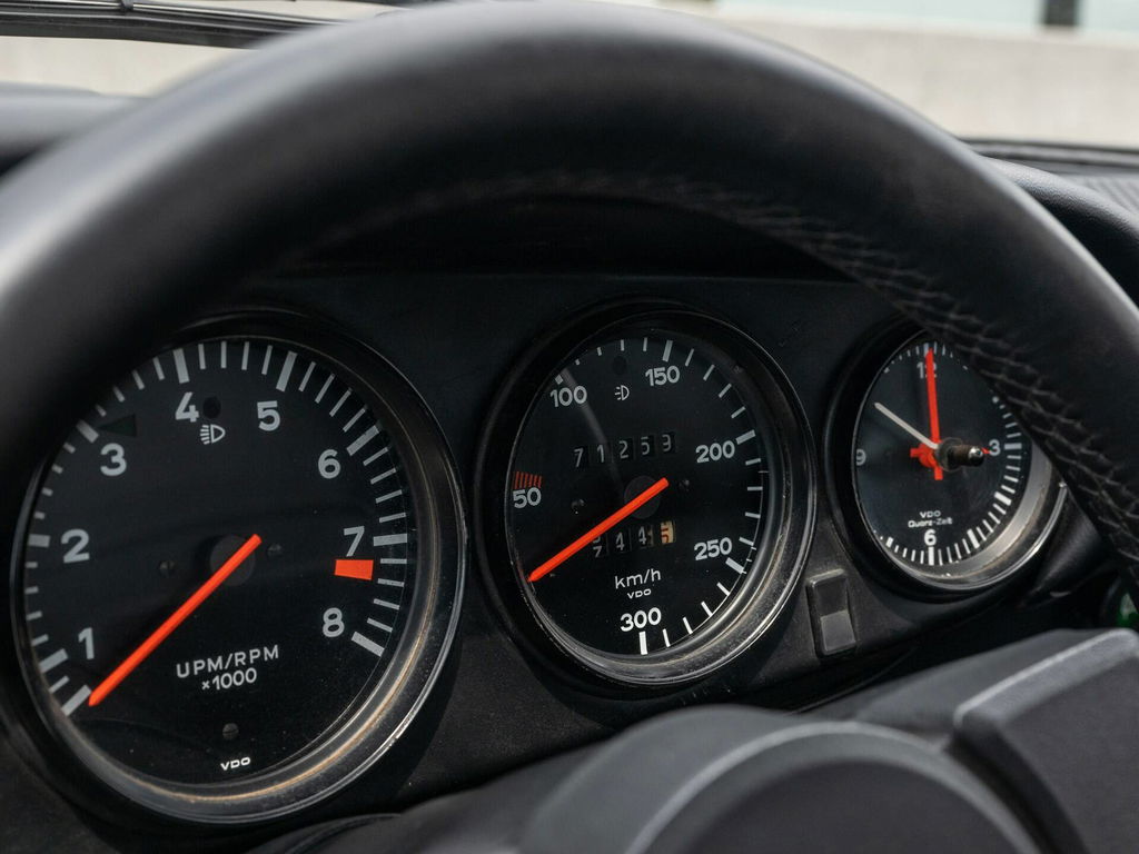 Porsche 911 Carrera (US)