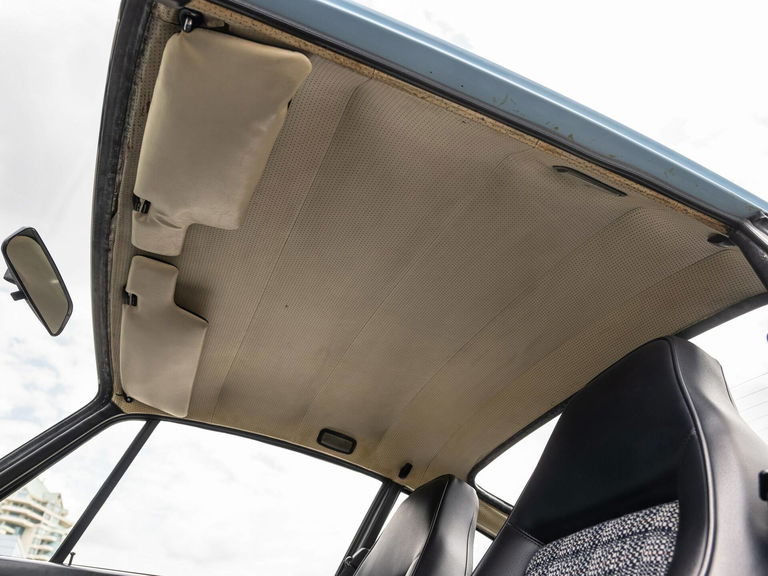 Porsche 911 Carrera (US)