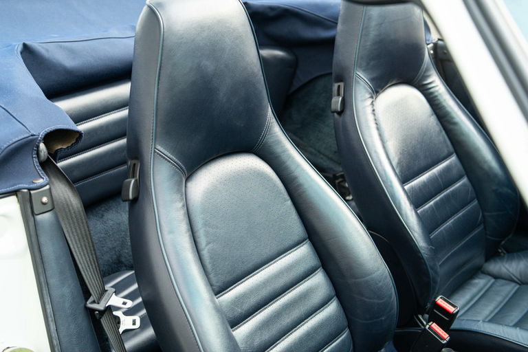 Porsche 911 Carrera 3.2 (US)