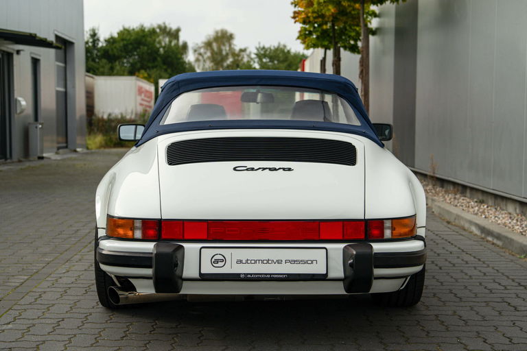 Porsche 911 Carrera 3.2 (US)
