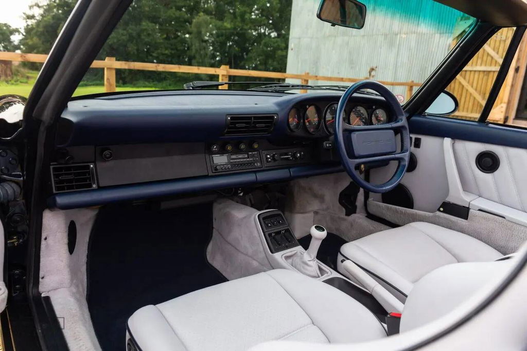 Porsche 964 Carrera 4