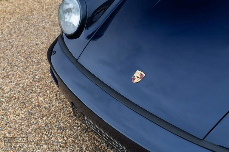 Porsche 964 Carrera 4