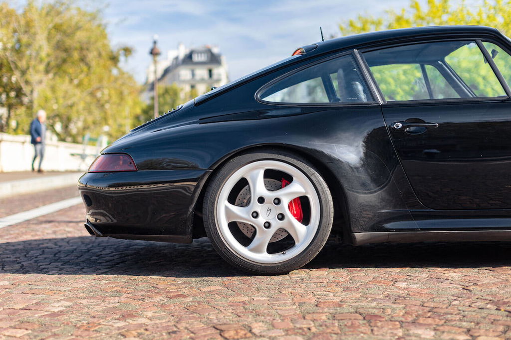 Porsche 993 Carrera 4S