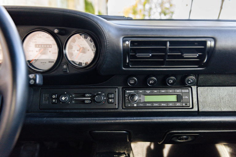 Porsche 993 Carrera 4S