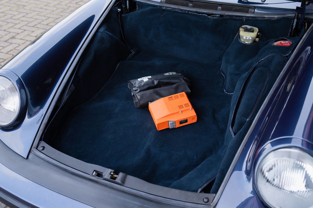 Porsche 911 Carrera 3.2