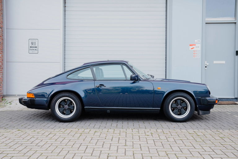 Porsche 911 Carrera 3.2