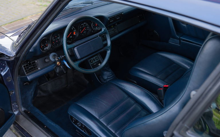 Porsche 911 Carrera 3.2