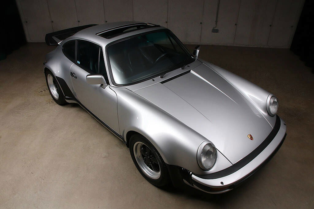 Porsche 911 Turbo 3.3