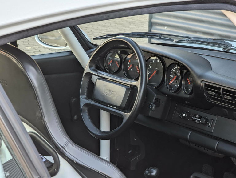 Porsche 964 Carrera RS