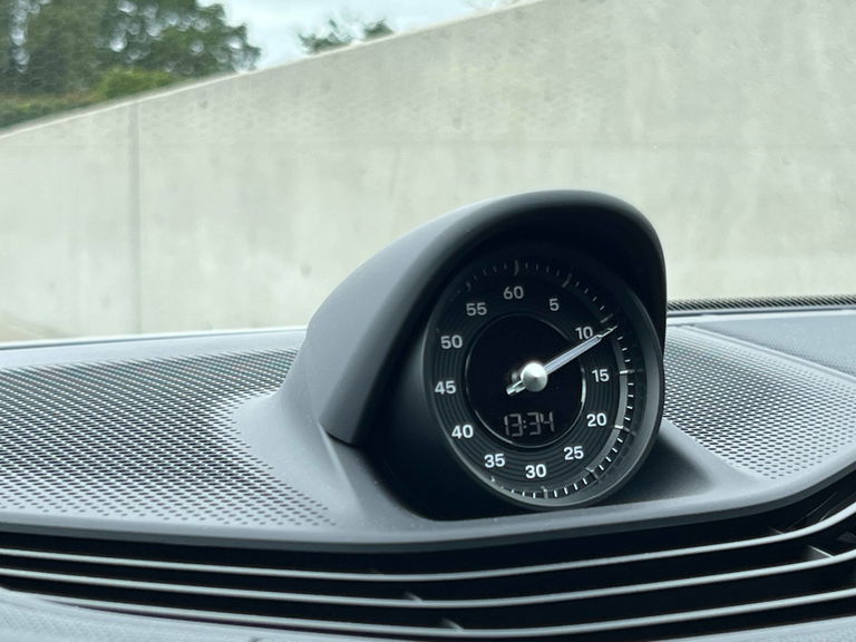 Porsche Taycan 4 Cross Turismo