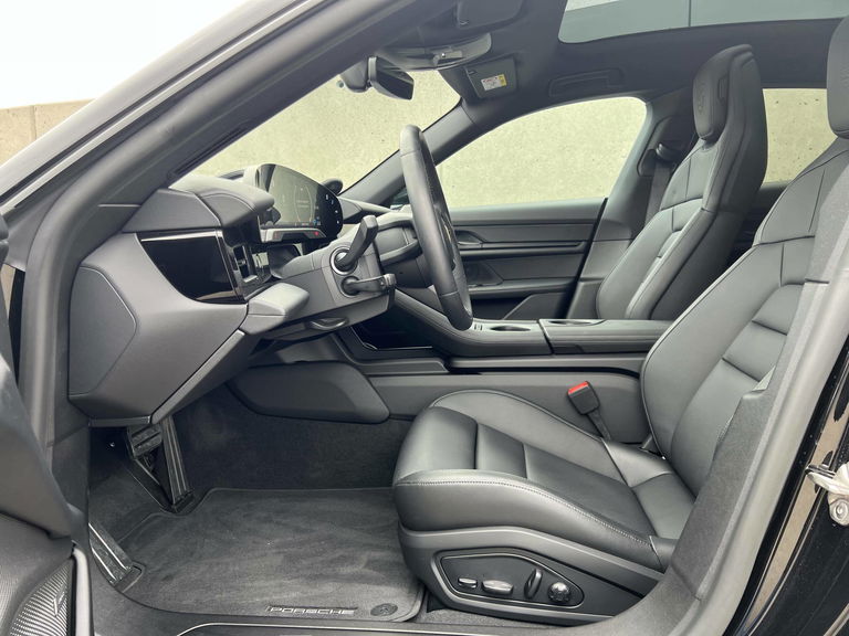 Porsche Taycan 4 Cross Turismo