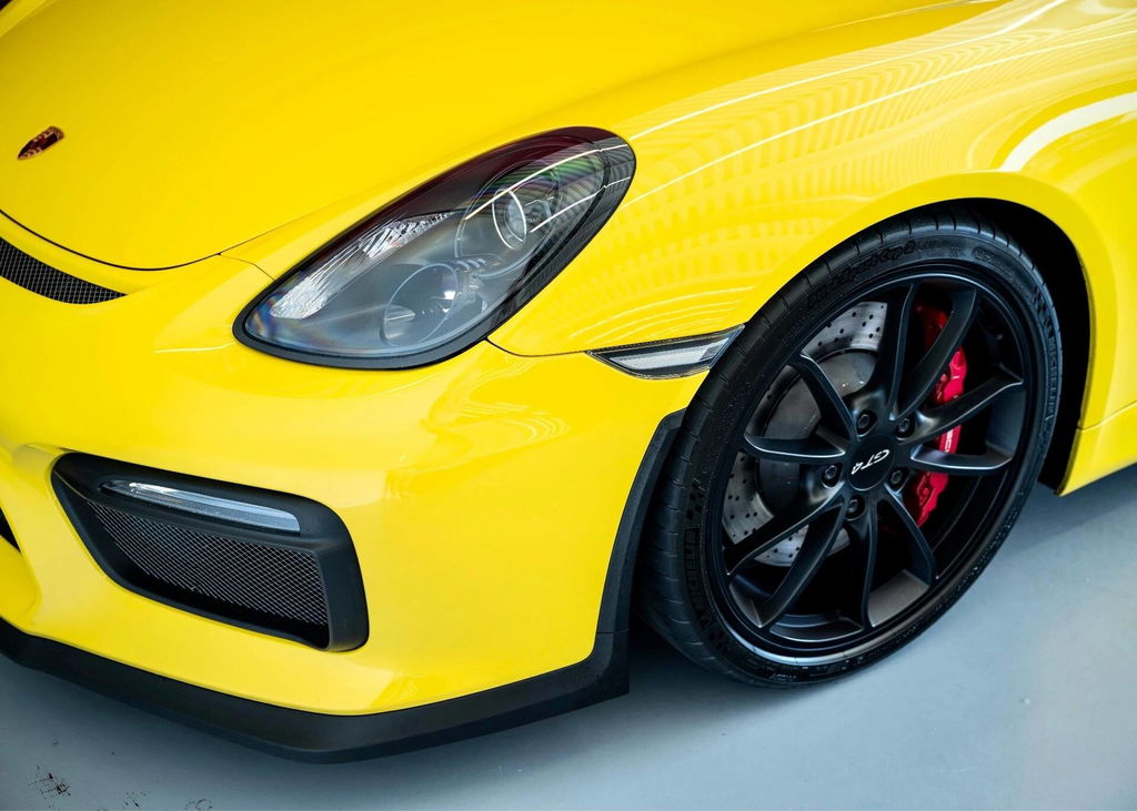 Porsche 981 Cayman GT4