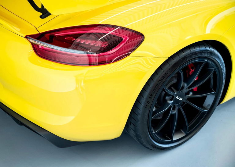 Porsche 981 Cayman GT4