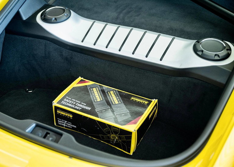 Porsche 981 Cayman GT4