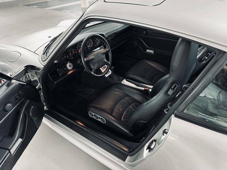 Porsche 993 Carrera 4S