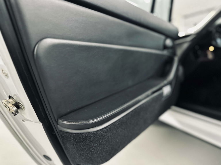 Porsche 993 Carrera 4S