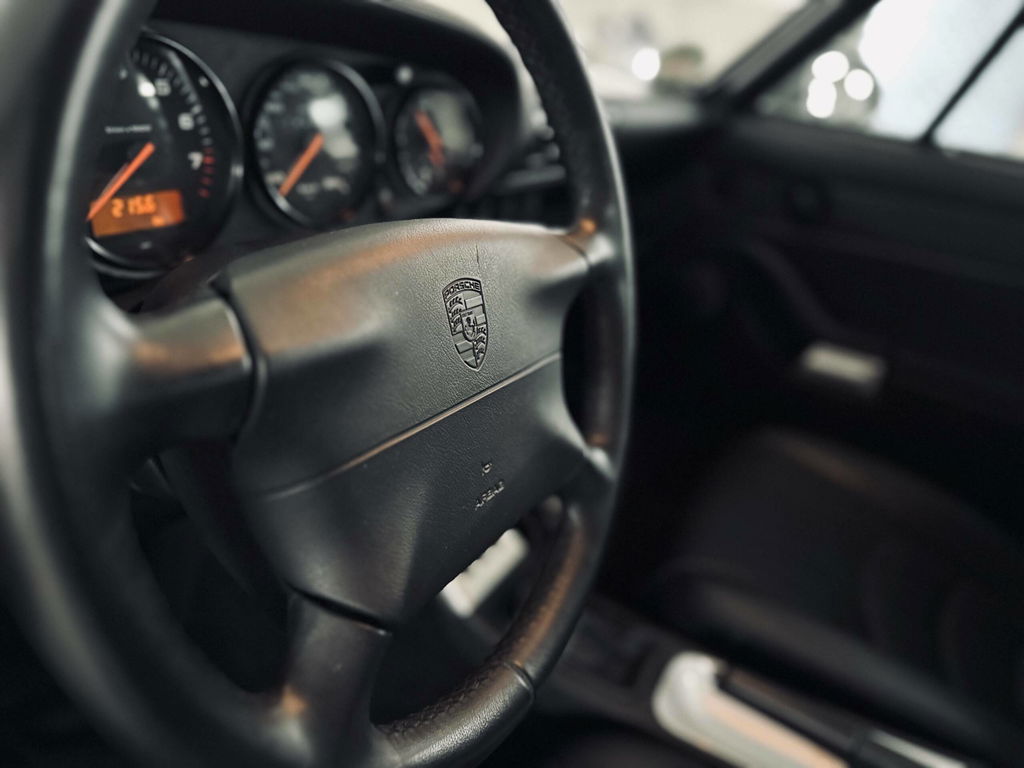 Porsche 993 Carrera 4S