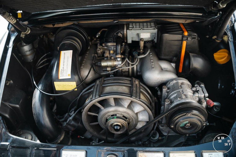 Porsche 911 Carrera 3.2 (US)