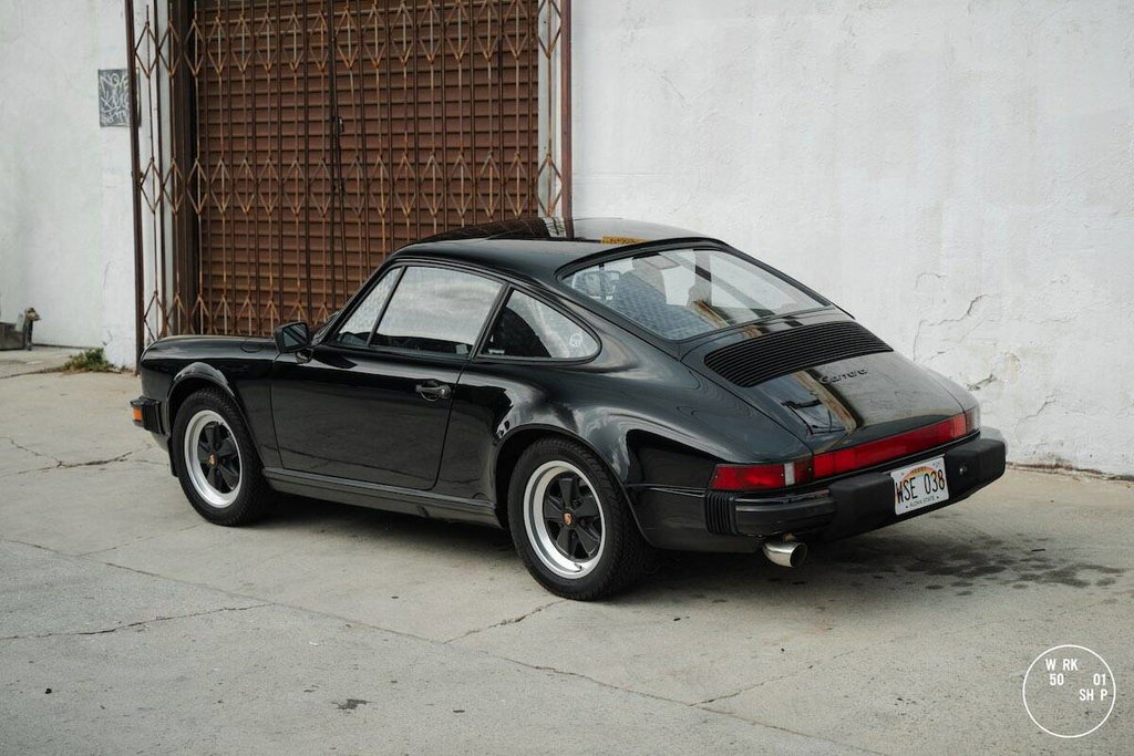 Porsche 911 Carrera 3.2 (US)